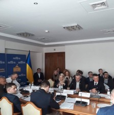 ЖИТЛОВОМУ КРЕДИТУВАННЮ МОЛОДІ - УВАГУ НАРОДНИХ ДЕПУТАТІВ
