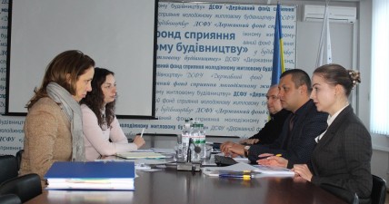 ПРОЕКТНІ ІНІЦІАТИВИ ДЕРЖМОЛОДЬЖИТЛА ВИВЧИТЬ ЄВРОПЕЙСЬКИЙ ІНВЕСТБАНК